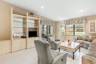 8298 Springlake Dr, Boca Raton, FL 33496 - Photo 14