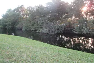 200 Lake Carol Dr, West Palm Beach, FL 33411 - Photo 18