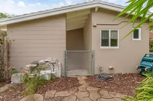 1617 NE 8th Ave, Fort Lauderdale, FL 33305 - Photo 42