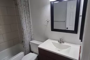 512 Gardens Dr, Pompano Beach, FL 33069 - Photo 12