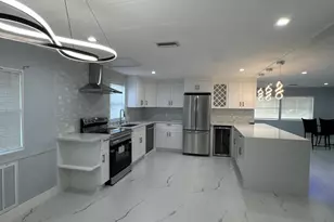 1514 NW 23rd St, Boynton Beach, FL 33436 - Photo 2