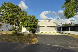 1514 NW 23rd St, Boynton Beach, FL 33436 - Photo 2