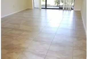 8749 NW 39th St, Sunrise, FL 33351 - Photo 6