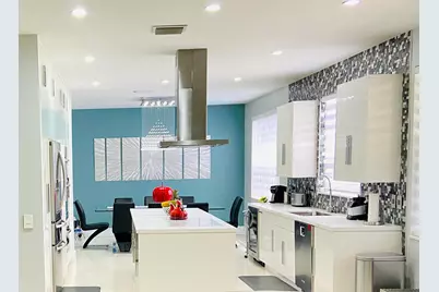 3898 Falcon Ridge Circle, Weston, FL 33331 - Photo 2