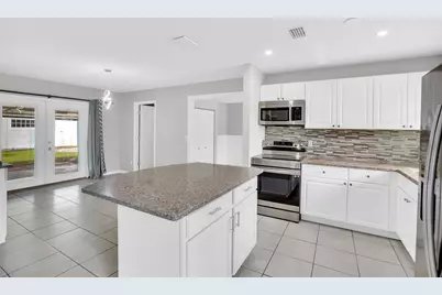 2255 15th Avenue SW, Vero Beach, FL 32962 - Photo 6