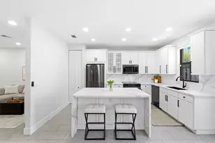 8403 Lakeview Trail, Parkland, FL 33076 - Photo 12