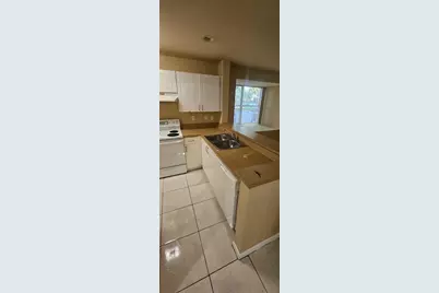 4767 Via Palm Lakes #201, West Palm Beach, FL 33417 - Photo 2