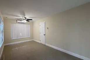 4081 NW 35th Ave, Lauderdale Lakes, FL 33309 - Photo 16