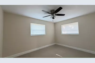 4081 NW 35th Avenue, Lauderdale Lakes, FL 33309 - Photo 8