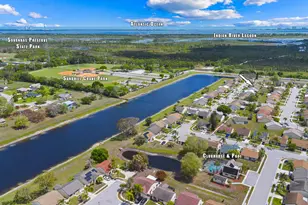 2363 SE Breckenridge Cir, Port Saint Lucie, FL 34952 - Photo 10