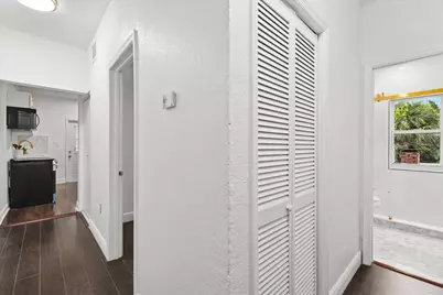 518 Biscayne Drive #B, West Palm Beach, FL 33401 - Photo 10