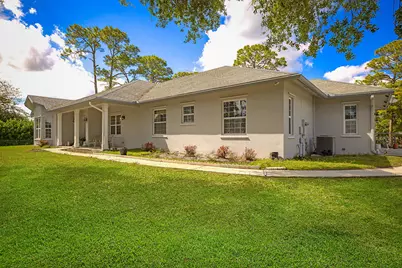 17887 N 68th St Street N, The Acreage, FL 33470 - Photo 2
