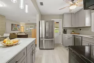 397 NW 48th St, Oakland Park, FL 33309 - Photo 4