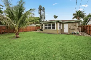 397 NW 48th St, Oakland Park, FL 33309 - Photo 16