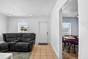 5721 Coconut Rd, West Palm Beach, FL 33413 - Photo 10