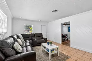 5721 Coconut Rd, West Palm Beach, FL 33413 - Photo 12