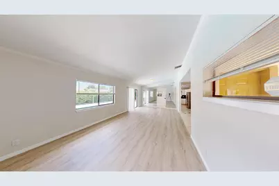 609 White Water Drive, West Palm Beach, FL 33413 - Photo 10