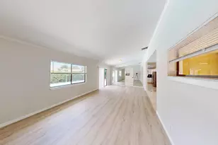 609 White Water Dr, West Palm Beach, FL 33413 - Photo 10