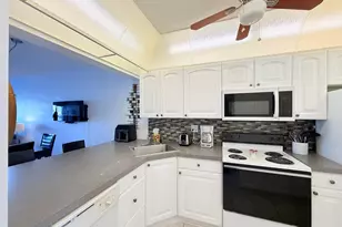 470 Paradise Isle Blvd, Hallandale Beach, FL 33009 - Photo 18