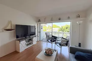 470 Paradise Isle Blvd, Hallandale Beach, FL 33009 - Photo 12