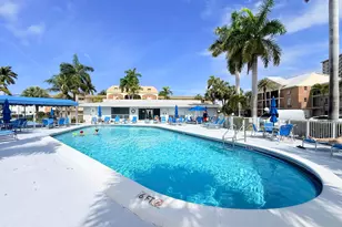 470 Paradise Isle Blvd, Hallandale Beach, FL 33009 - Photo 38