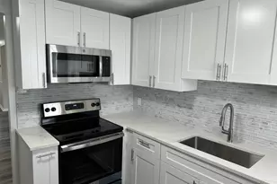 747 E Prima Vista Blvd, Port Saint Lucie, FL 34952 - Photo 6