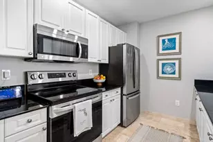 255 Evernia St, West Palm Beach, FL 33401 - Photo 10