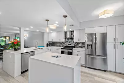 5121 Oakhill Lane #411, Delray Beach, FL 33484 - Photo 6