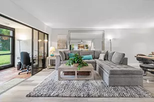 5121 Oakhill Ln, Delray Beach, FL 33484 - Photo 2