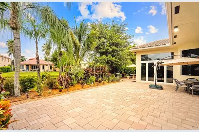 8605 Club Estates Way, Lake Worth, FL 33467 - Photo 30