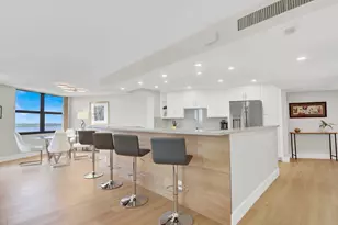 5420 N Ocean Dr, Singer Island, FL 33404 - Photo 6