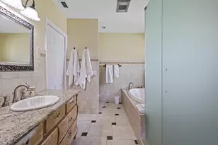 1925 Coral Gardens Dr, Wilton Manors, FL 33306 - Photo 18