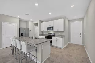 5786 SE Edgewater Cir, Stuart, FL 34997 - Photo 6