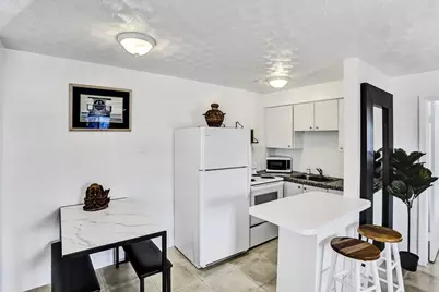 820 NE 16th Avenue #9, Fort Lauderdale, FL 33304 - Photo 2