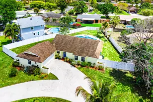 246 Natchez Ct, Royal Palm Beach, FL 33411 - Photo 34