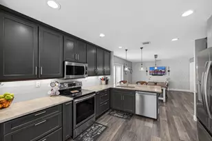 5053 Prairie Dunes Village Cir, Lake Worth, FL 33463 - Photo 10