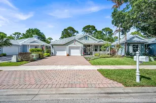 580 NE Canoe Park Cir, Port Saint Lucie, FL 34983 - Photo 2