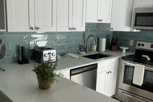 1433 NE 23rd St, Wilton Manors, FL 33305 - Photo 8