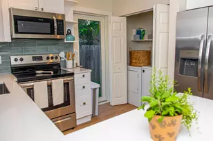 1433 NE 23rd St, Wilton Manors, FL 33305 - Photo 2