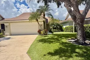 204 Cape Pointe Cir, Jupiter, FL 33477 - Photo 2