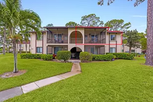 322 Knotty Pine Cir, Greenacres, FL 33463 - Photo 2