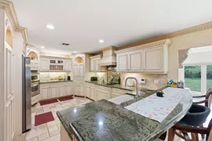 14290 SW 31st Ct, Davie, FL 33330 - Photo 14