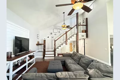 13400 74th Avenue N, Seminole, FL 33776 - Photo 2