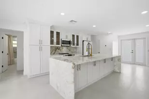 359 Country Club Dr, Tequesta, FL 33469 - Photo 26