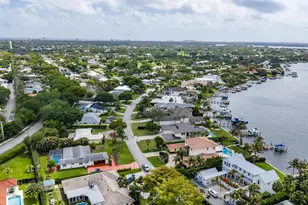 359 Country Club Dr, Tequesta, FL 33469 - Photo 40