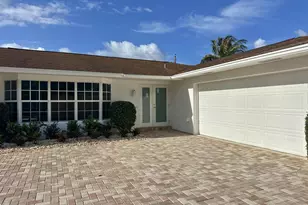 359 Country Club Dr, Tequesta, FL 33469 - Photo 8