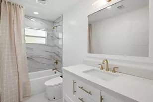 359 Country Club Dr, Tequesta, FL 33469 - Photo 28