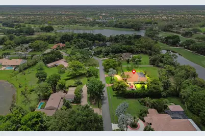 8777 Estate Drive, West Palm Beach, FL 33411 - Photo 2