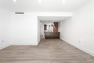 809 W Oakland Park Blvd, Oakland Park, FL 33311 - Photo 10