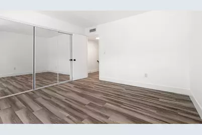 809 W Oakland Park Boulevard #K1, Oakland Park, FL 33311 - Photo 16